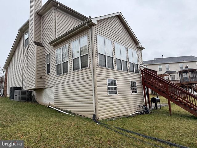 10102 ELLARD DR, Lanham, MD 20706