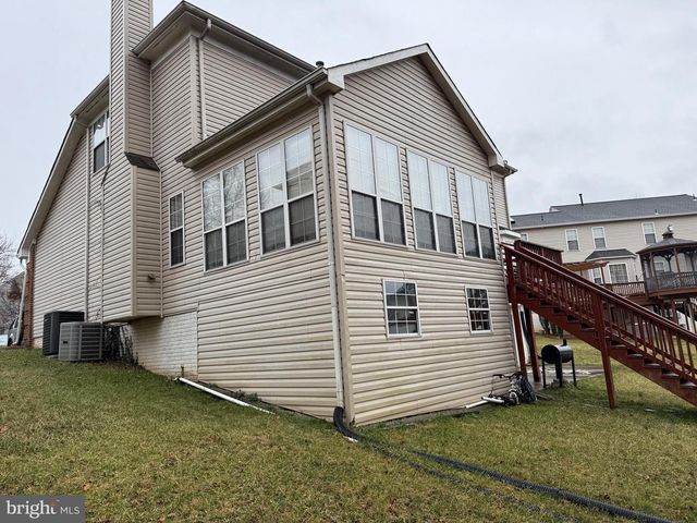 10102 ELLARD DR, Lanham, MD 20706