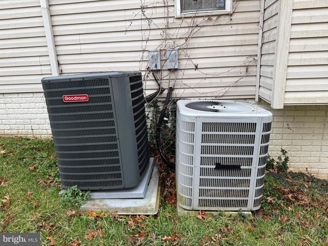 10102 ELLARD DR, Lanham, MD 20706