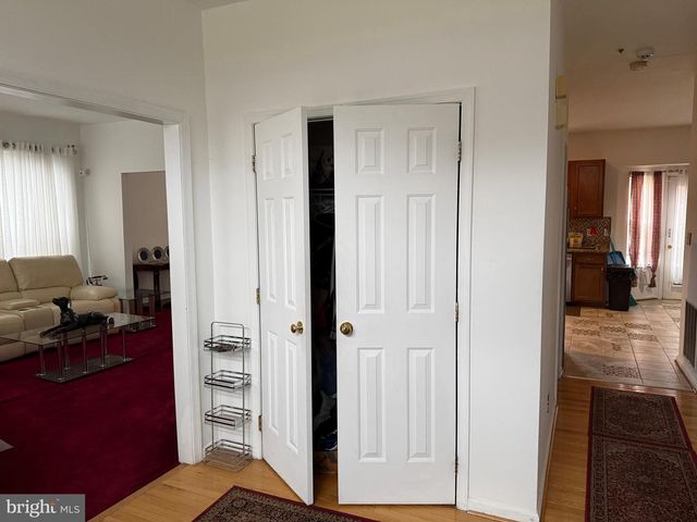 10102 ELLARD DR, Lanham, MD 20706