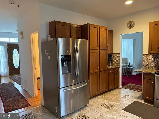 10102 ELLARD DR, Lanham, MD 20706