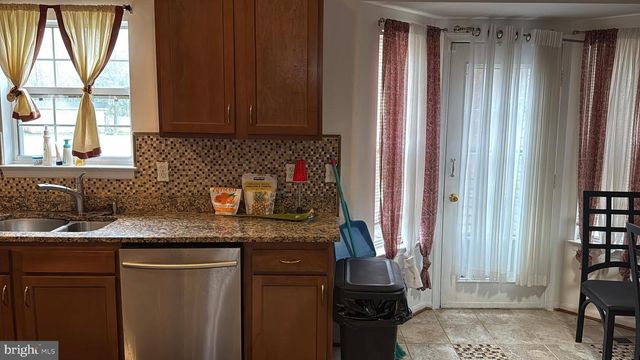 10102 ELLARD DR, Lanham, MD 20706