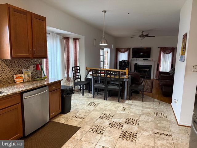 10102 ELLARD DR, Lanham, MD 20706