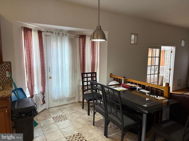 10102 ELLARD DR, Lanham, MD 20706