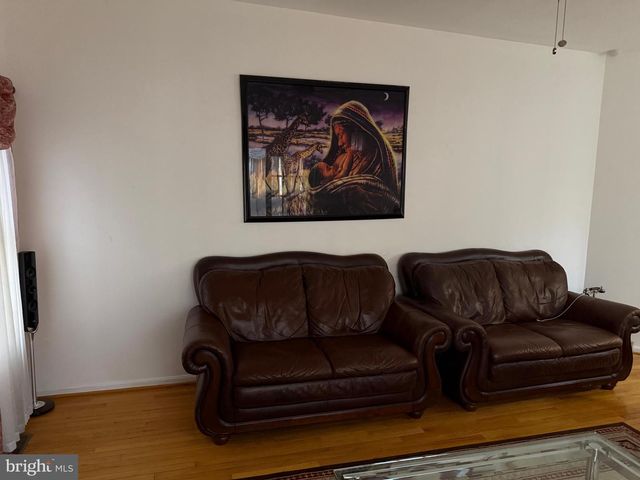 10102 ELLARD DR, Lanham, MD 20706