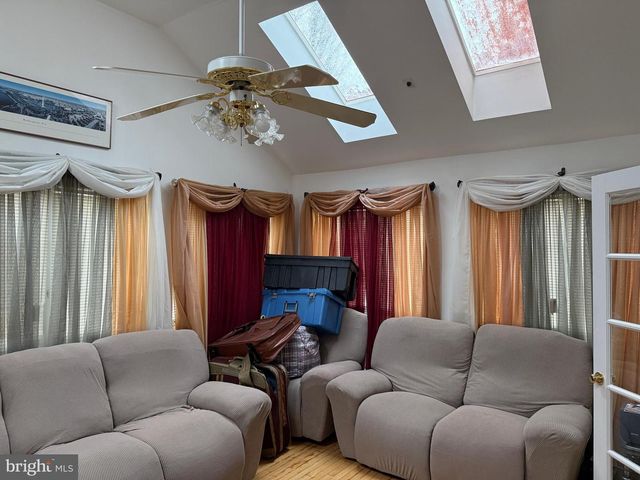 10102 ELLARD DR, Lanham, MD 20706