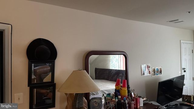 10102 ELLARD DR, Lanham, MD 20706