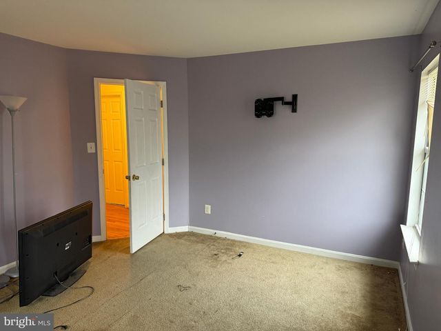 10102 ELLARD DR, Lanham, MD 20706