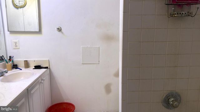 10102 ELLARD DR, Lanham, MD 20706