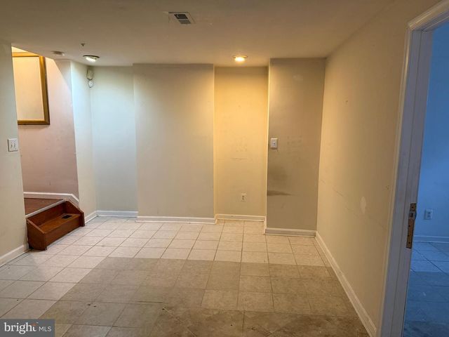 10102 ELLARD DR, Lanham, MD 20706