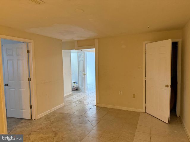 10102 ELLARD DR, Lanham, MD 20706