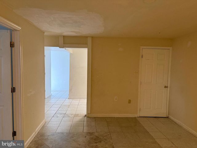 10102 ELLARD DR, Lanham, MD 20706