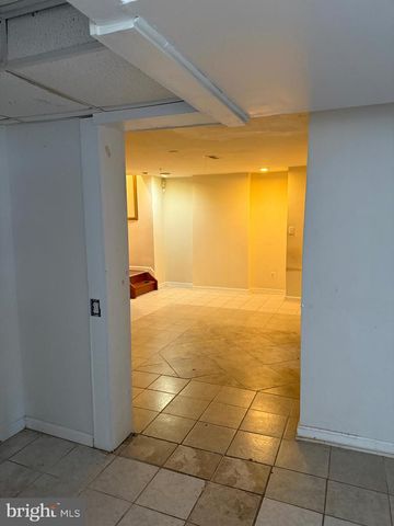 10102 ELLARD DR, Lanham, MD 20706