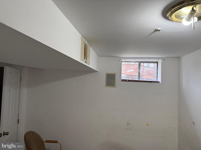 10102 ELLARD DR, Lanham, MD 20706