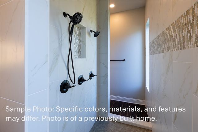 5493 Woodland Park Drive, College Station, TX 77845