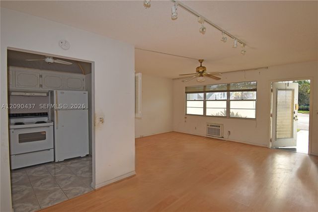 167 Oakridge L 167, Deerfield Beach, FL 33442