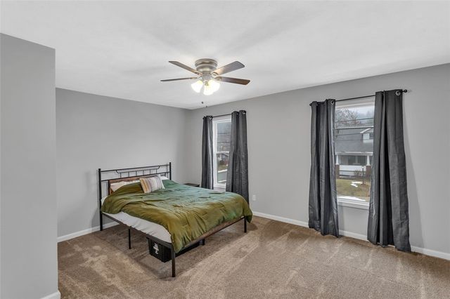 641 1st Ave, Ellwood City, PA 16117