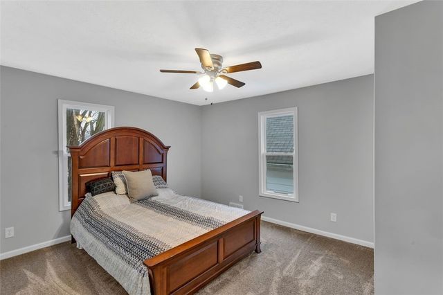 641 1st Ave, Ellwood City, PA 16117