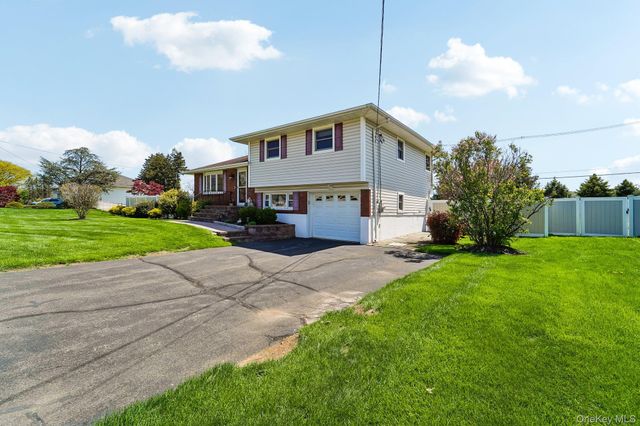 18 Hoke Drive, Stony Point, NY 10980