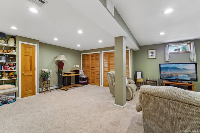 18 Hoke Drive, Stony Point, NY 10980