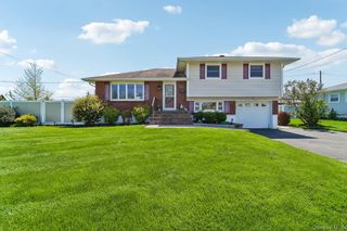 18 Hoke Drive, Stony Point, NY 10980