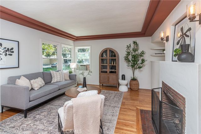 121 N Myers, Burbank, CA 91506