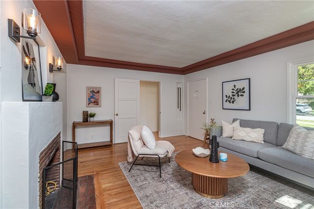 121 N Myers, Burbank, CA 91506