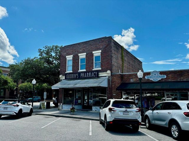 602 W 2nd North Street, Summerville, SC 29483