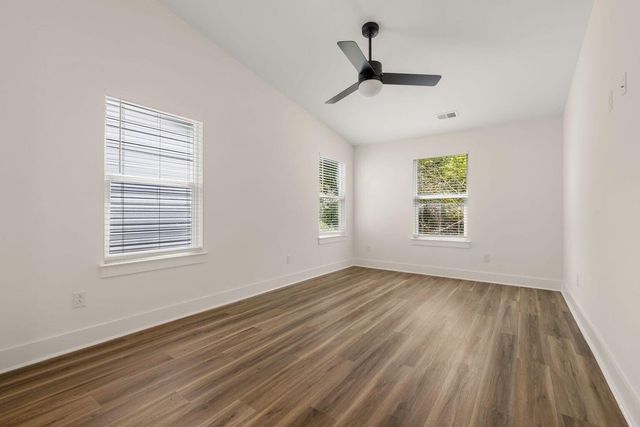 602 W 2nd North Street, Summerville, SC 29483