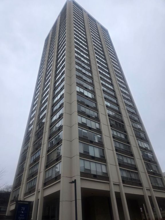 70 W Burton Place 1608, Chicago, IL 60610