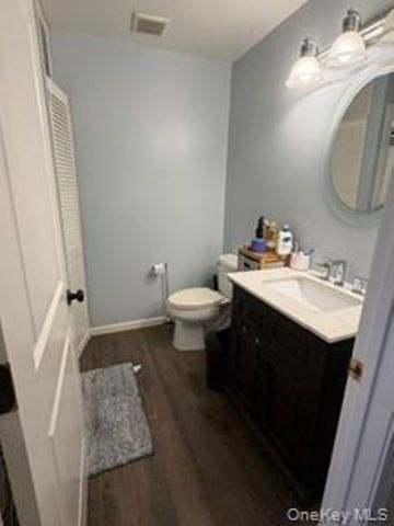 50 Cobblestone Lane, Middletown, NY 10940