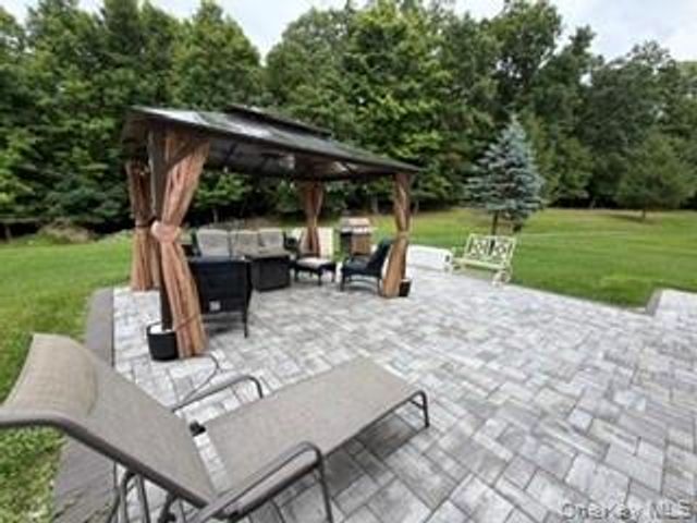 50 Cobblestone Lane, Middletown, NY 10940
