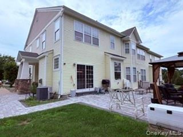 50 Cobblestone Lane, Middletown, NY 10940
