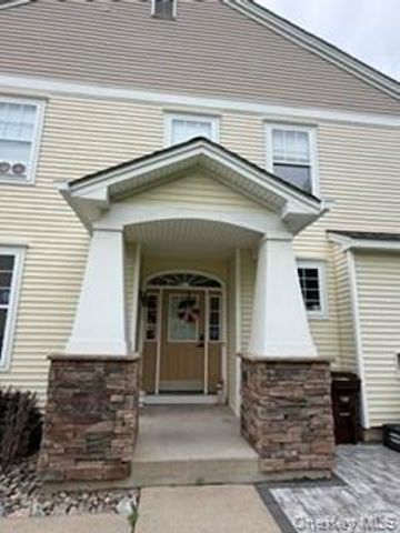 50 Cobblestone Lane, Middletown, NY 10940
