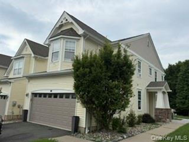 50 Cobblestone Lane, Middletown, NY 10940