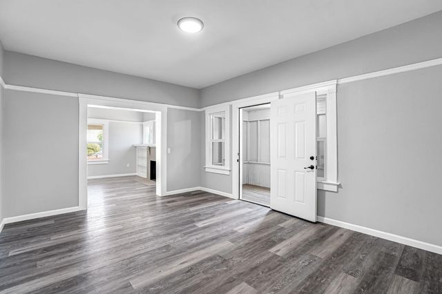 1303 N Calaveras Street, Fresno, CA 93728