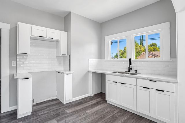 1303 N Calaveras Street, Fresno, CA 93728