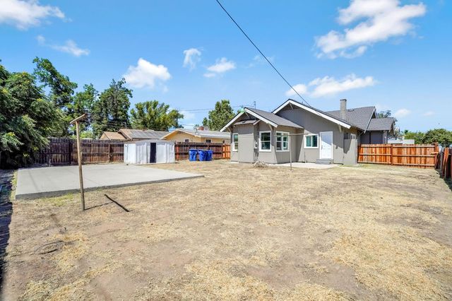 1303 N Calaveras Street, Fresno, CA 93728