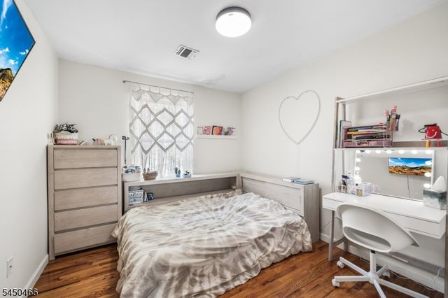 219 Broad St, Newark City, NJ 07104