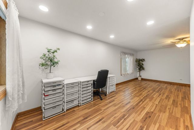 2355 Sunnydale Drive, Woodridge, IL 60517