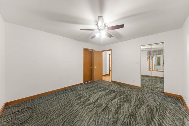 2355 Sunnydale Drive, Woodridge, IL 60517