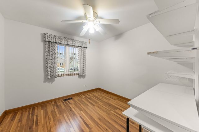 2355 Sunnydale Drive, Woodridge, IL 60517