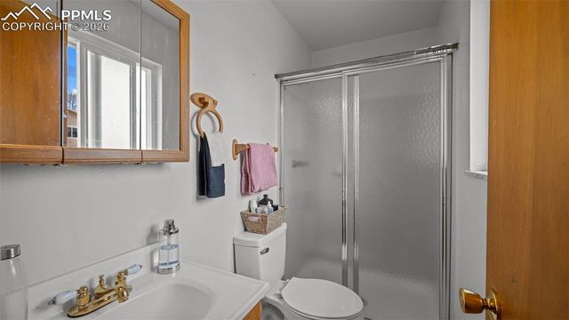 6813 Chesterfield Court, Colorado Springs, CO 80911