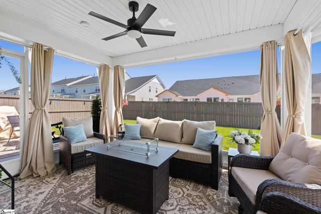 1349 Coffeetree Drive, Reidville, SC 29388