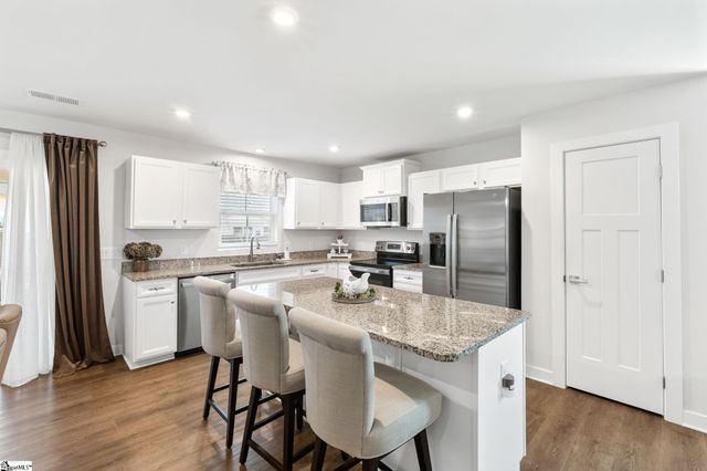 1349 Coffeetree Drive, Reidville, SC 29388