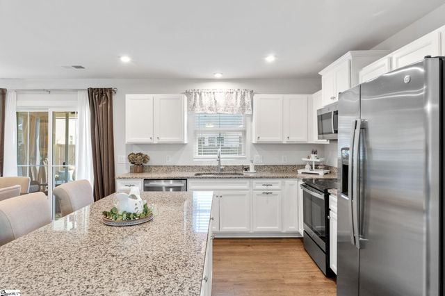 1349 Coffeetree Drive, Reidville, SC 29388