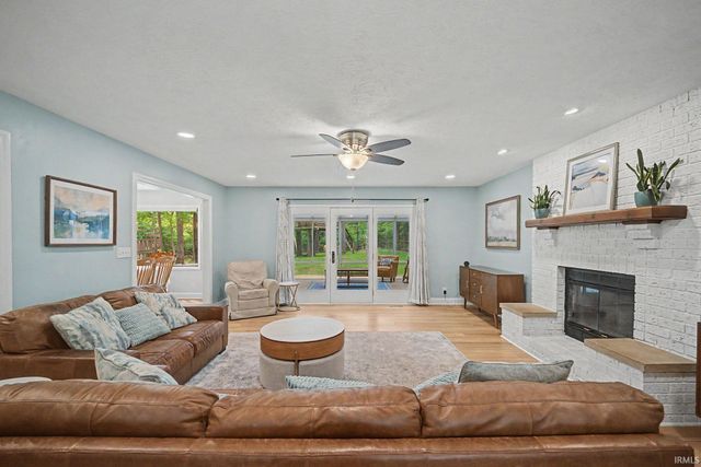 2886 Bentbrook Lane, West Lafayette, IN 47906