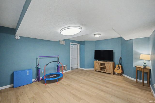 2886 Bentbrook Lane, West Lafayette, IN 47906