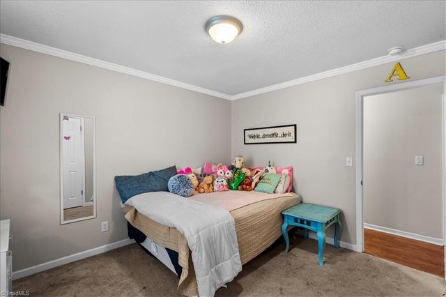 7191 Smokerise Lane, Kernersville, NC 27284
