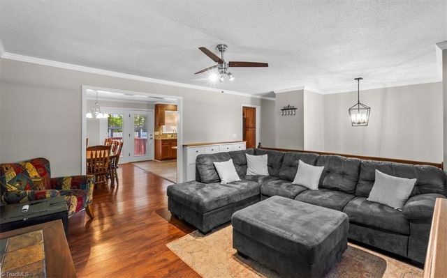 7191 Smokerise Lane, Kernersville, NC 27284